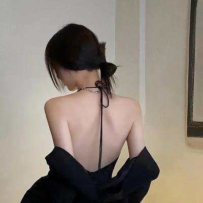 双月之城